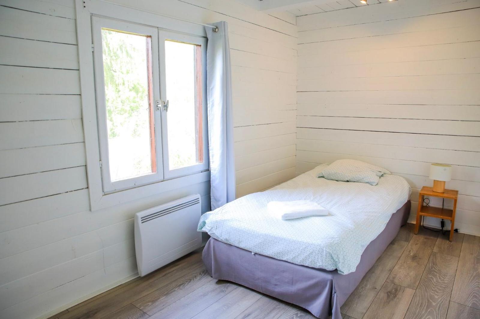 Les Cabanes Parisiennes - Chalets 1H30 From Paris - 62P Sainte-Geneviève-des-Bois Εξωτερικό φωτογραφία