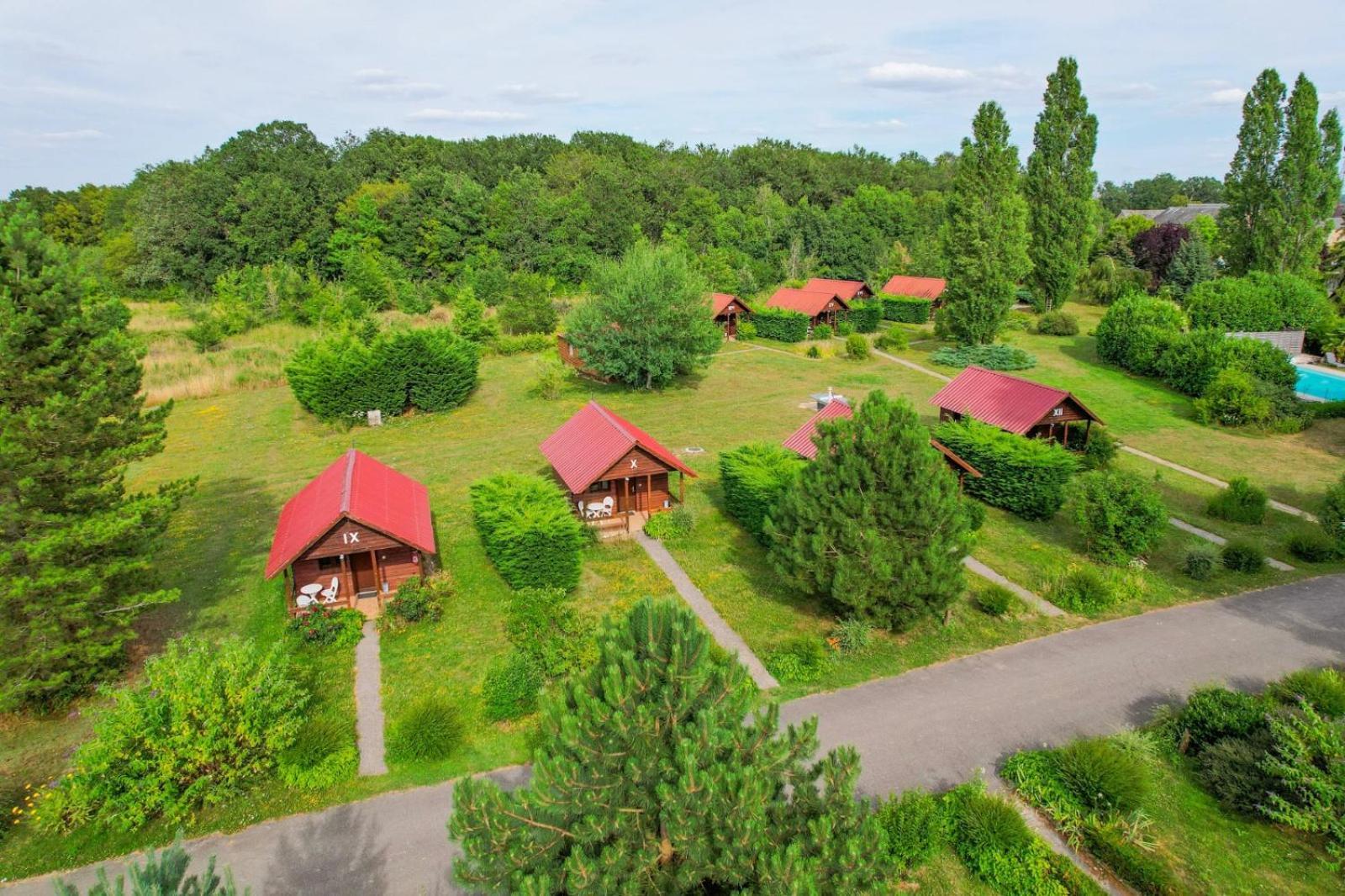 Les Cabanes Parisiennes - Chalets 1H30 From Paris - 62P Sainte-Geneviève-des-Bois Εξωτερικό φωτογραφία