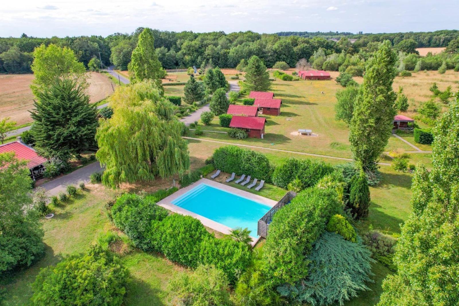 Les Cabanes Parisiennes - Chalets 1H30 From Paris - 62P Sainte-Geneviève-des-Bois Εξωτερικό φωτογραφία
